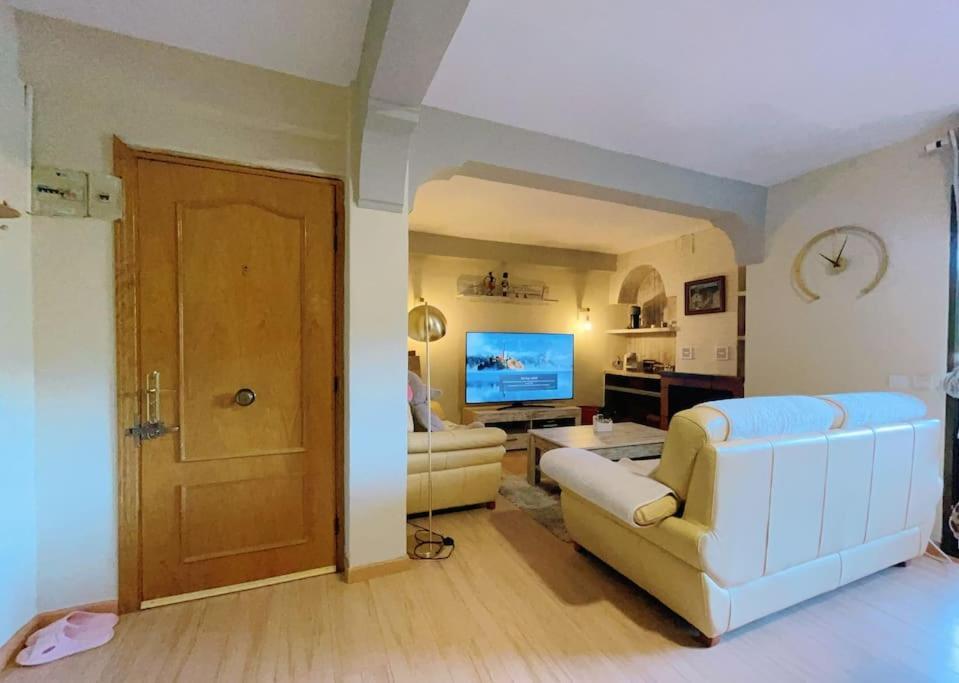 Apartamento De Lujo Vergel Suite San Martín de Valdeiglesias Exterior photo